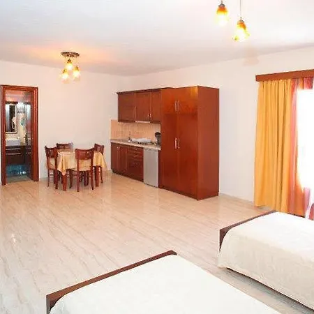 Bay Aparthotel 4*